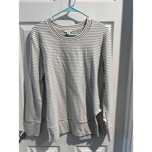 Vince Camuto Striped Long Sleeve Side‎ Slit Crew Neck Top White Black